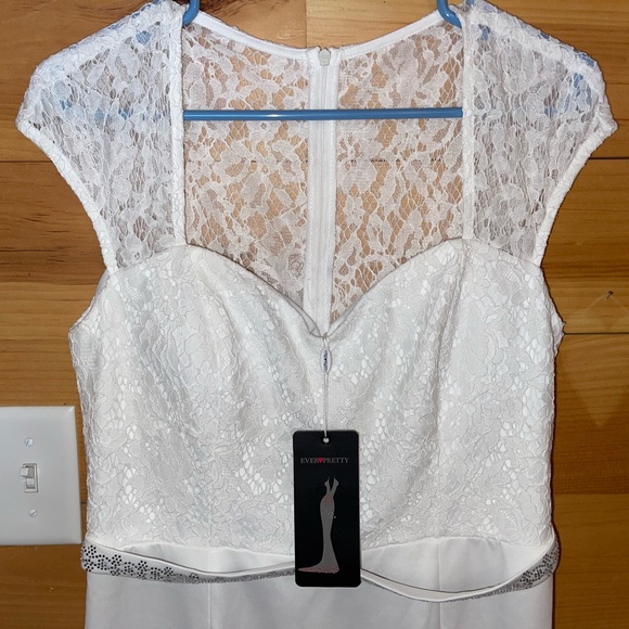 NWT. Ever-Pretty Cap Sleeve Sweetheart Mermaid Wedding Dress. Size 12 - Picture 8 of 12